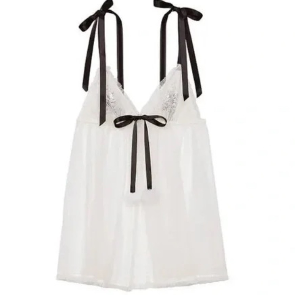 New! Victoria’s Secret Snowflake Embellished Babydoll Slip 31579